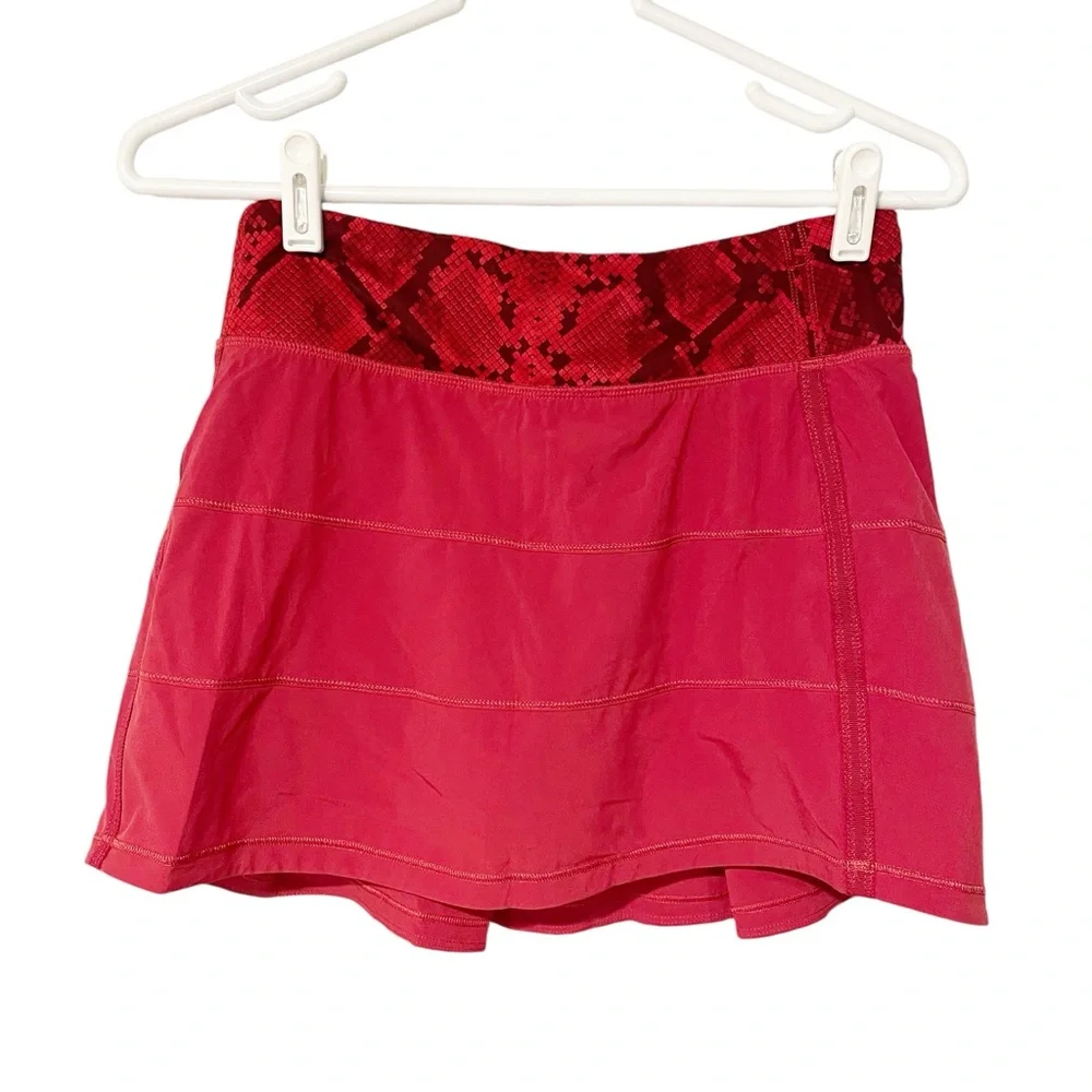 Lululemon Size 4 Tall Pace Rival Skirt II Stretch Cranberry Red Mini Ziggy Snake